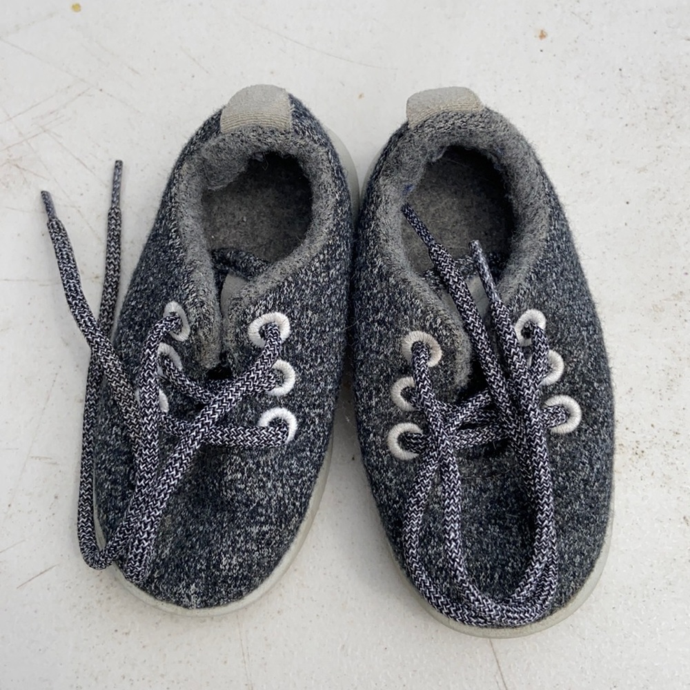 Allbirds Smallbirds Gray NZ Merino. Size T5.